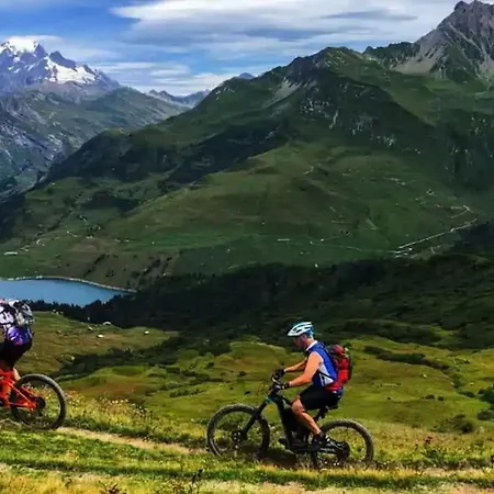 Grepon 2 - A Alpine Haven Lägenhet *